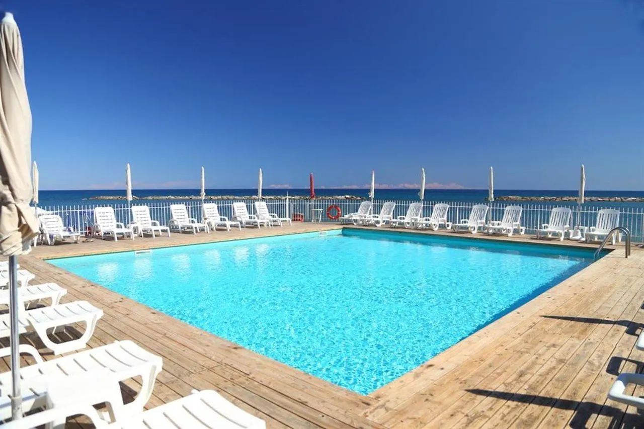 ***  Hotel Mayola Mhotelsgroup San Bartolomeo Al Mare Italia