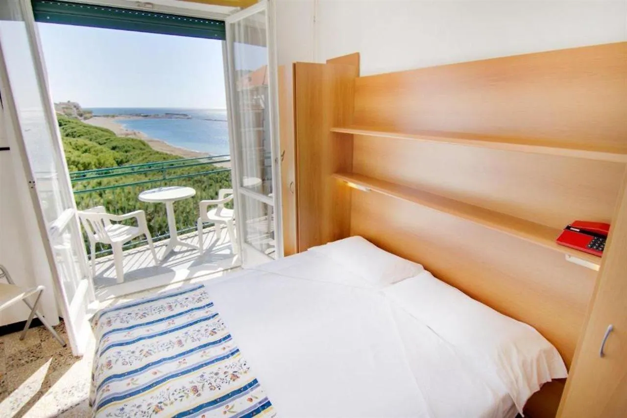 Hotel Mayola Mhotelsgroup San Bartolomeo Al Mare 3*,